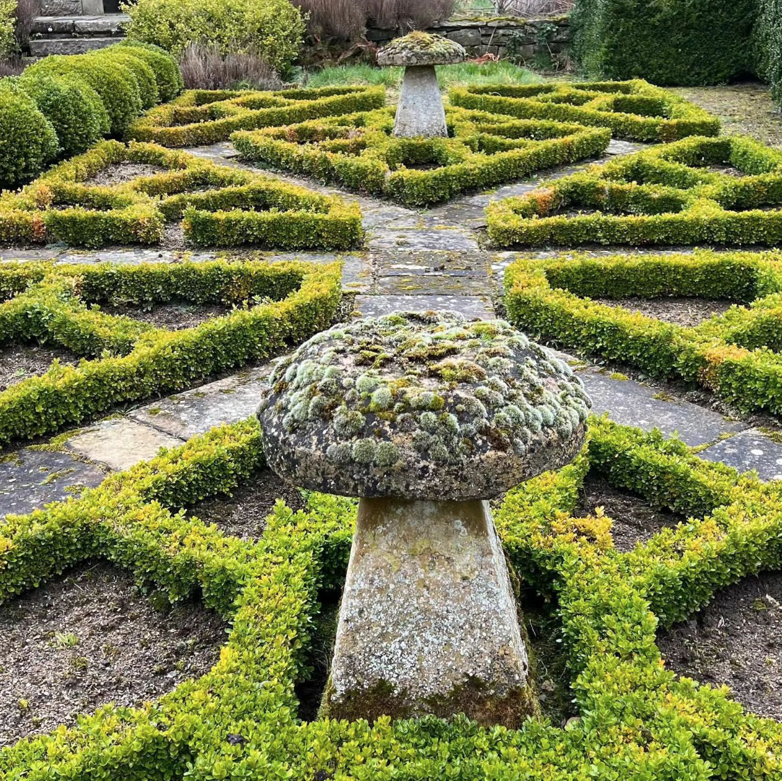 About HP Murr - Garden maze